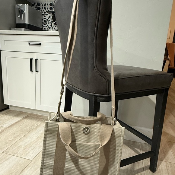 Lululemon two tone canvas mini tote bag - Picture 2 of 6